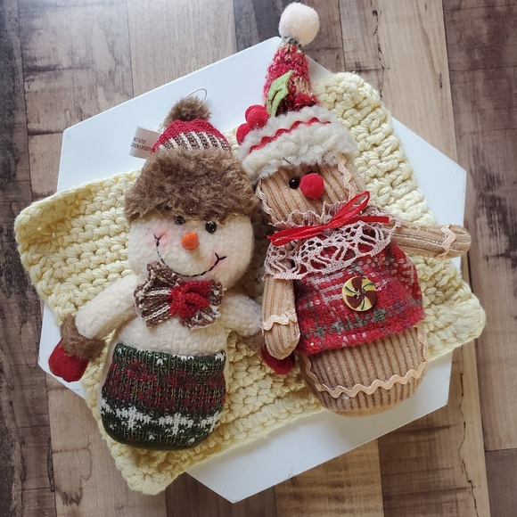 Weighted Snowman and Gingerbread boy/girl plush holiday Christmas tree ornaments - Picture 2 of 13